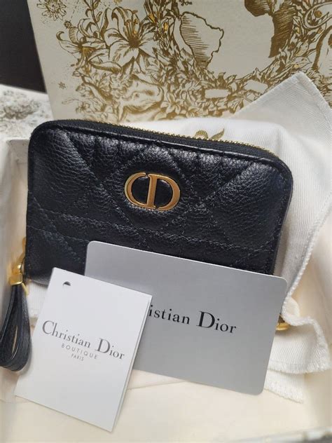 dior saddle magnetic card holder|dior caro detachable card holder.